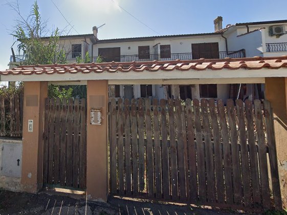 casa indipendente in vendita ad Ardea in zona Colle Romito