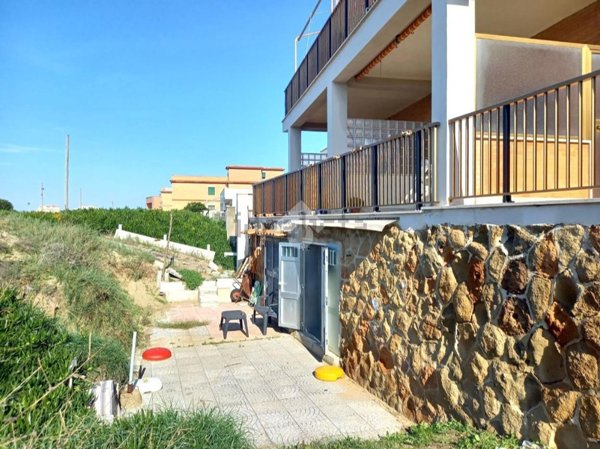 appartamento in vendita ad Ardea in zona Marina di Ardea