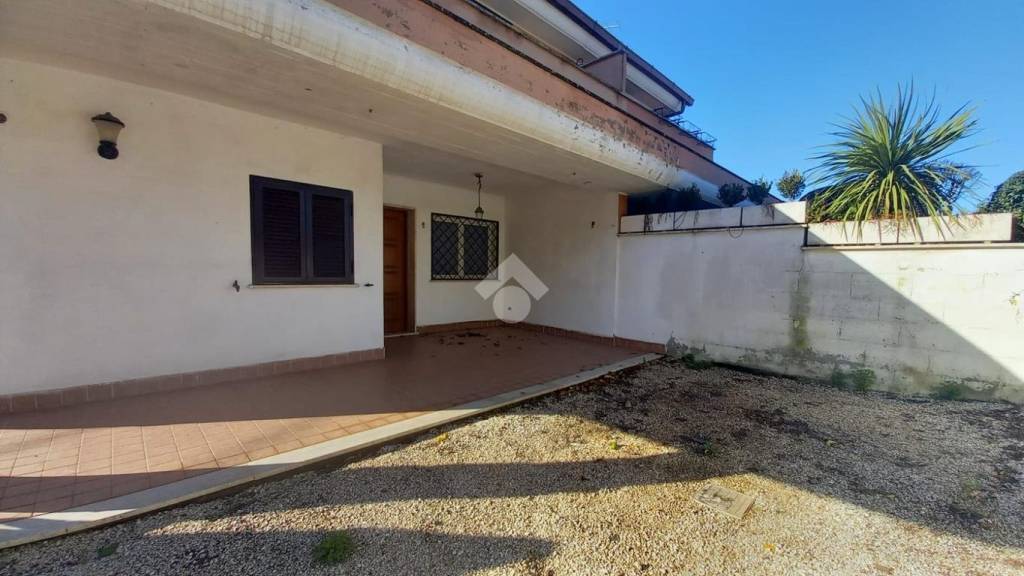 casa indipendente in vendita ad Ardea in zona Nuova Florida