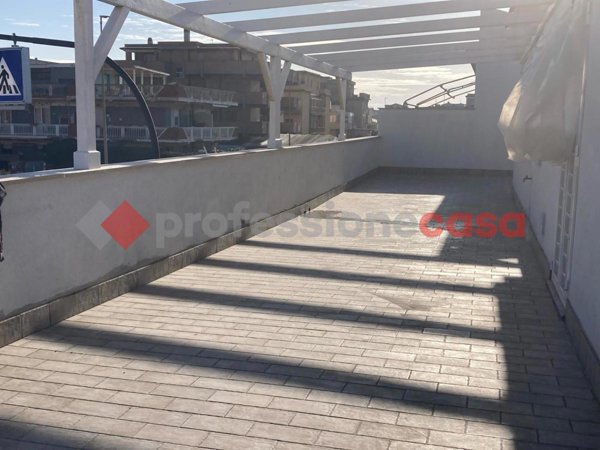 appartamento in vendita ad Ardea in zona Marina di Ardea