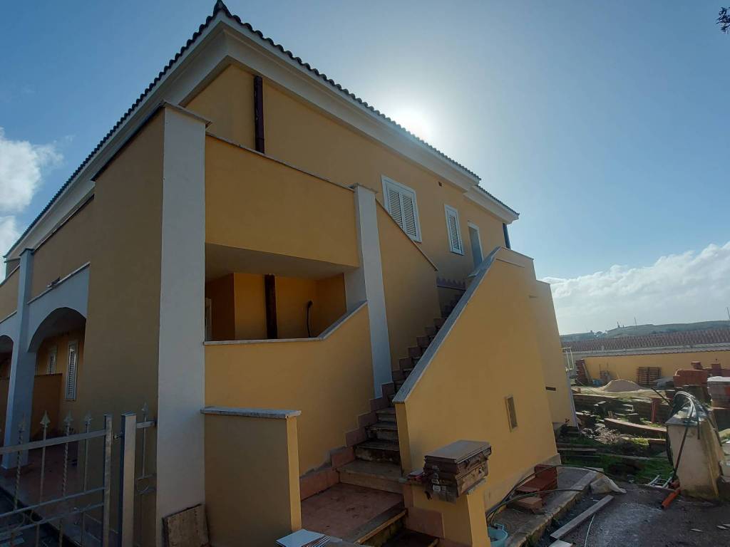 appartamento in vendita ad Ardea in zona Marina di Ardea