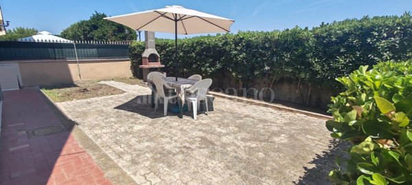 casa indipendente in vendita ad Ardea