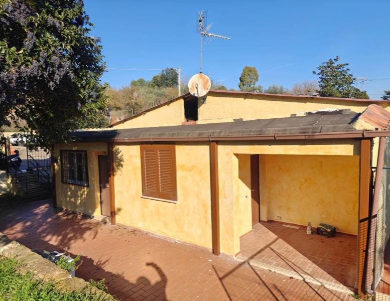 casa indipendente in vendita ad Ardea