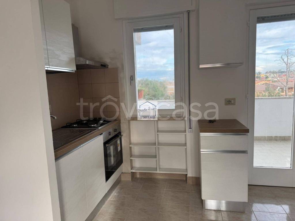 appartamento in vendita ad Ardea in zona Nuova California