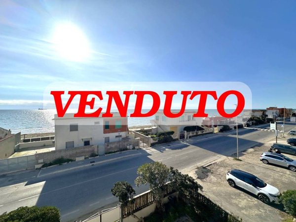 appartamento in vendita ad Ardea in zona Marina di Ardea
