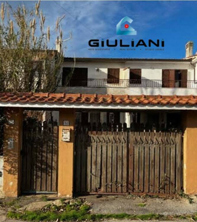 casa indipendente in vendita ad Ardea in zona Colle Romito