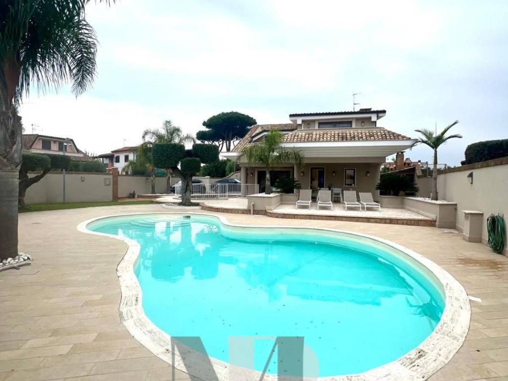 casa indipendente in vendita ad Ardea in zona Nuova Florida