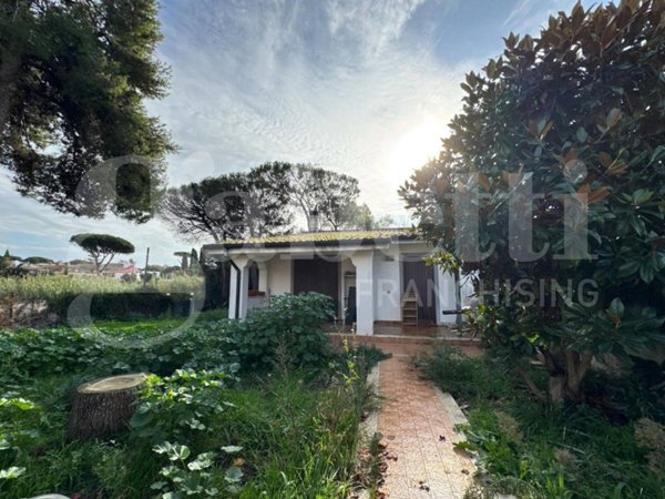 casa indipendente in vendita ad Ardea