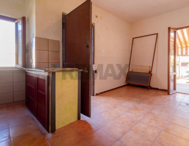 appartamento in vendita ad Ardea in zona Marina di Ardea