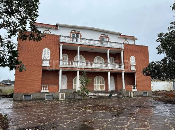 casa indipendente in vendita ad Ardea in zona Nuova Florida