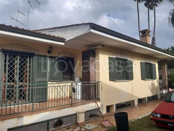 casa indipendente in vendita ad Ardea in zona Nuova California