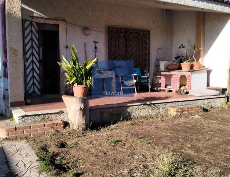 casa indipendente in vendita ad Ardea in zona Colle Romito