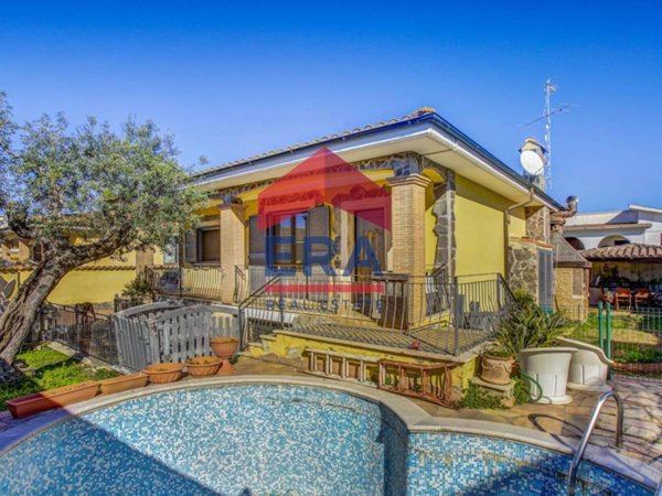 casa indipendente in vendita ad Ardea in zona Nuova Florida