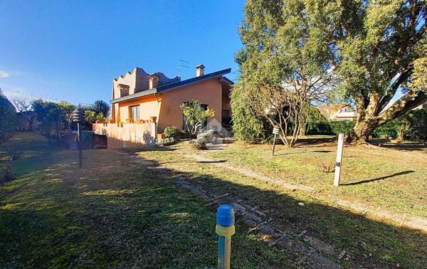 casa indipendente in vendita ad Ardea in zona Nuova Florida