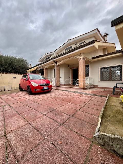 casa indipendente in vendita ad Ardea in zona Nuova Florida