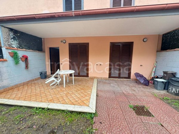 appartamento in vendita ad Ardea in zona Colle Romito