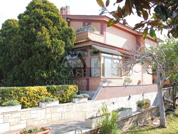 casa indipendente in vendita ad Ardea in zona Nuova Florida