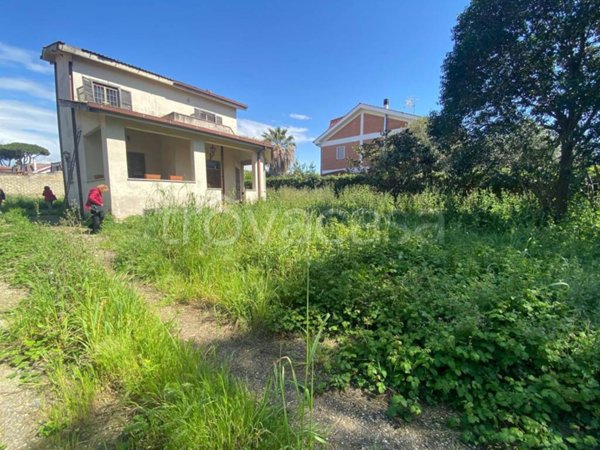 casa indipendente in vendita ad Ardea in zona Nuova Florida