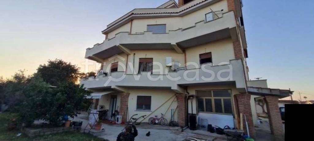 appartamento in vendita ad Ardea in zona Nuova Florida