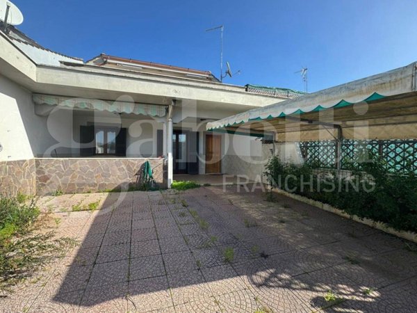 casa indipendente in vendita ad Ardea in zona Nuova California