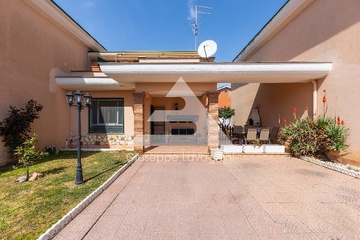 casa indipendente in vendita ad Ardea in zona Nuova California