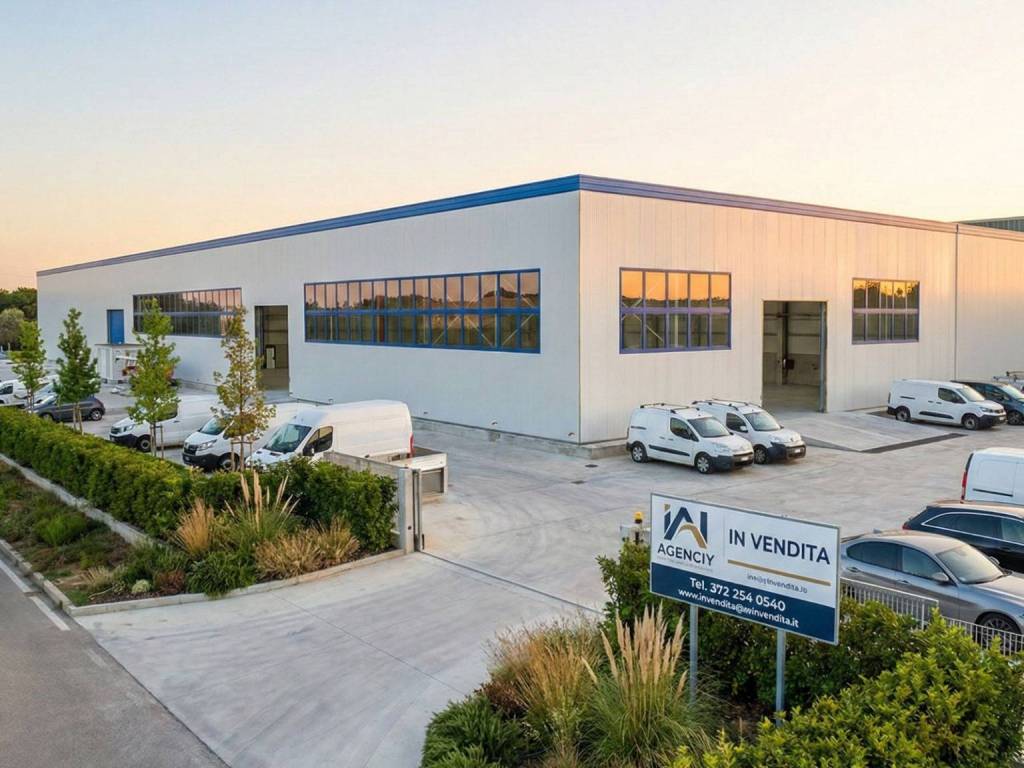 locale commerciale in vendita ad Ardea in zona Montagnano