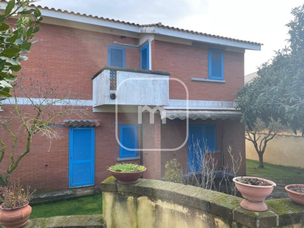 casa indipendente in vendita ad Ardea in zona Marina di Ardea