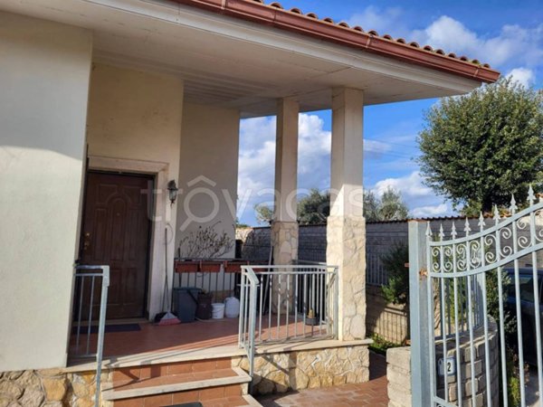 casa indipendente in vendita ad Ardea in zona Nuova Florida
