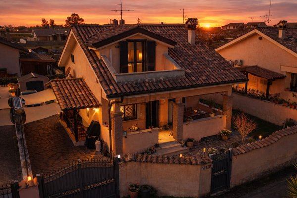 casa indipendente in vendita ad Ardea