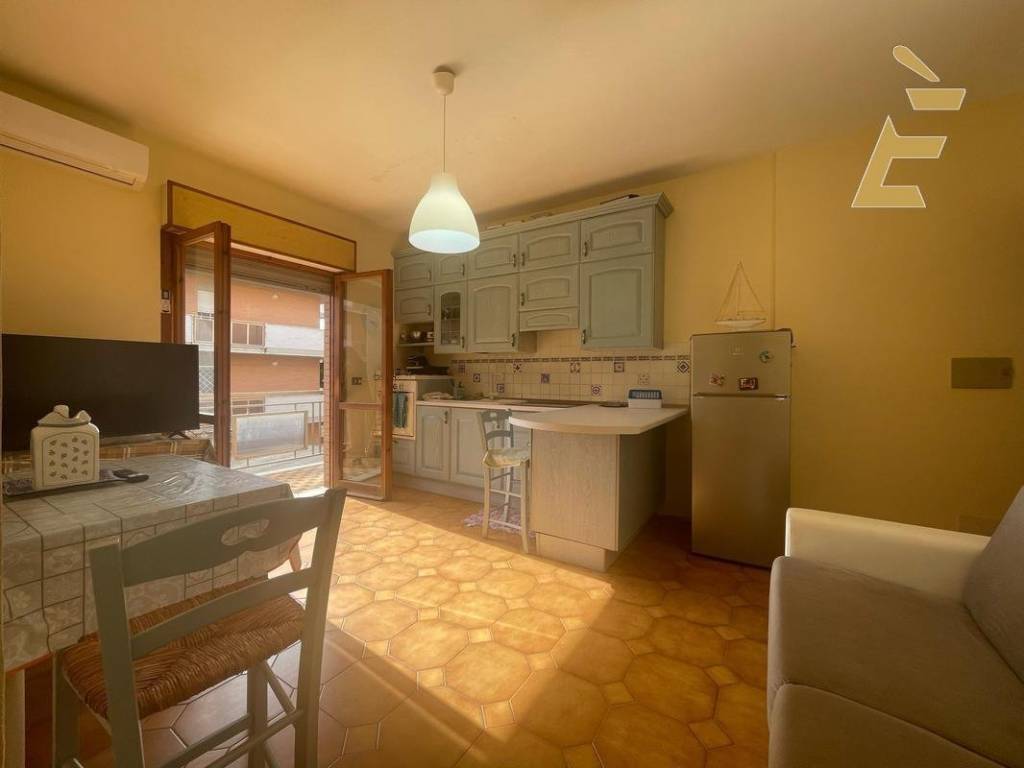 appartamento in vendita ad Ardea in zona Marina di Ardea