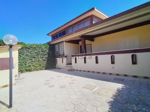 appartamento in vendita ad Ardea in zona Marina di Ardea