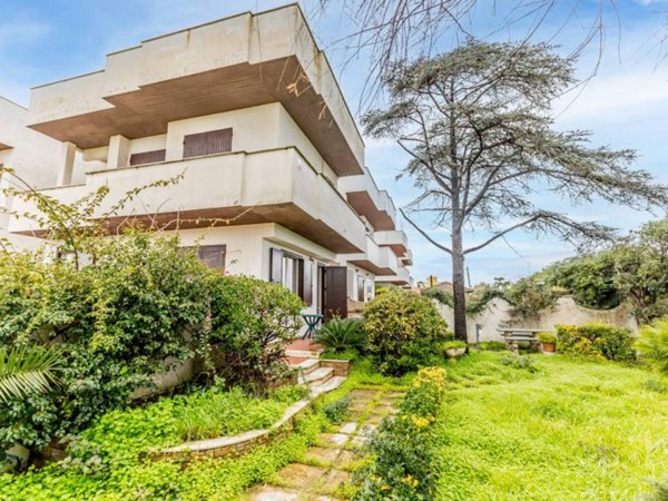 casa indipendente in vendita ad Ardea