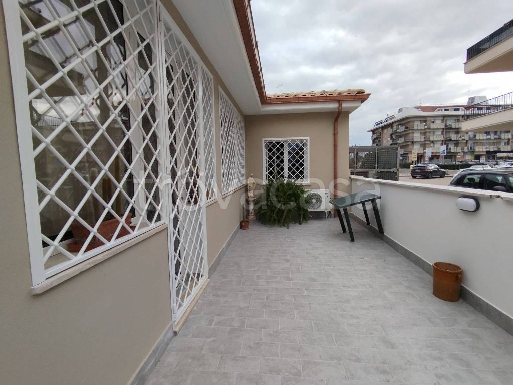 casa indipendente in vendita ad Ardea in zona Nuova California