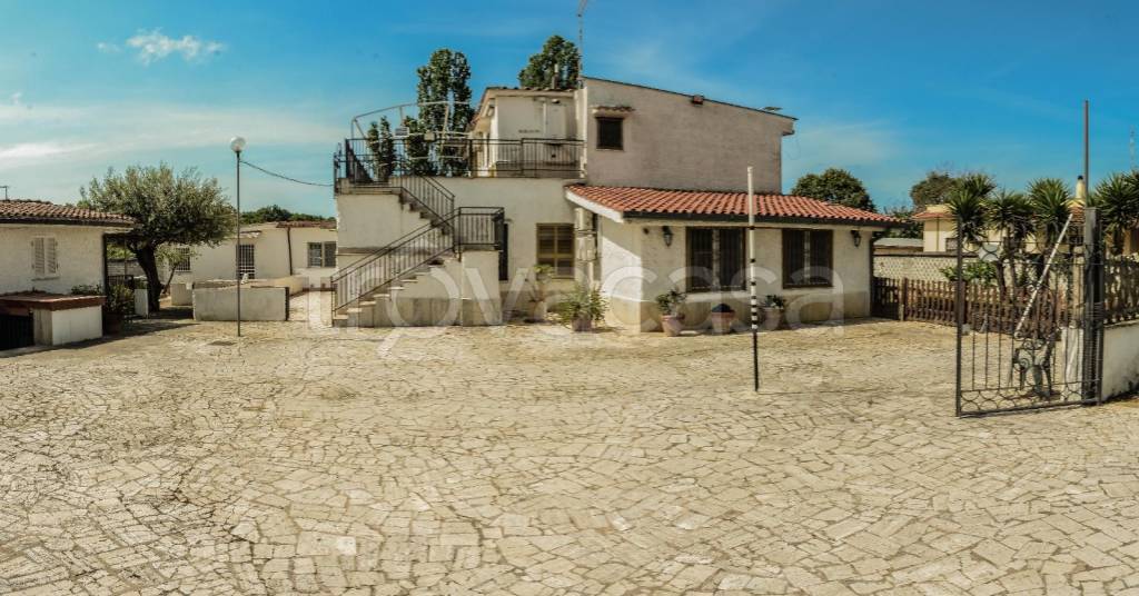 appartamento in vendita ad Ardea in zona Banditella