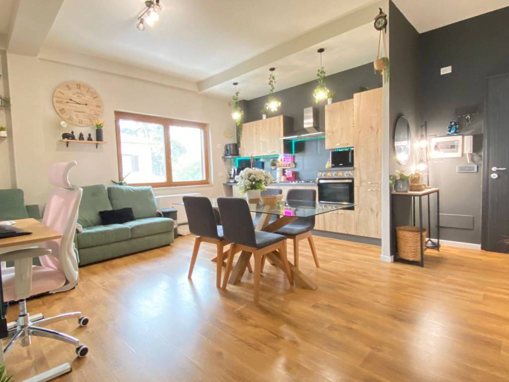 appartamento in vendita ad Ardea in zona Nuova Florida