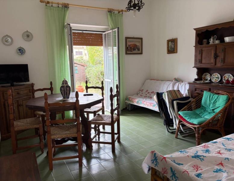 appartamento in vendita ad Ardea in zona Marina di Ardea