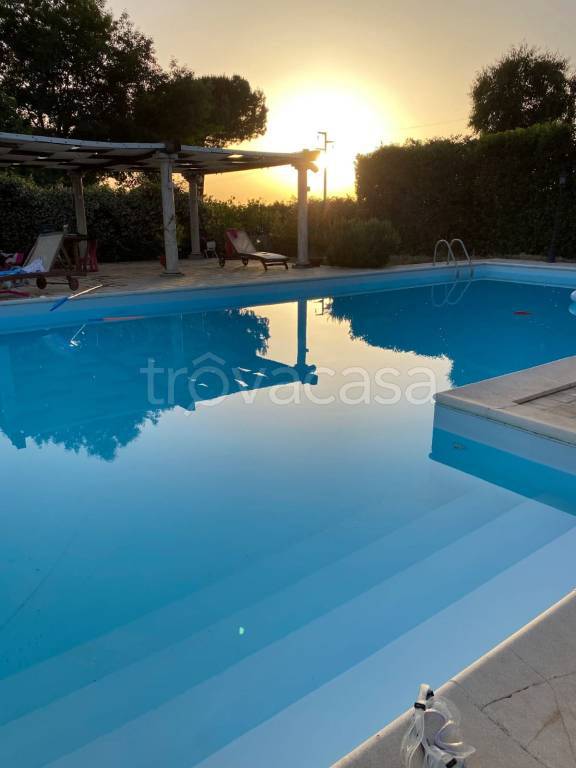 casa indipendente in vendita ad Ardea in zona Colle Romito