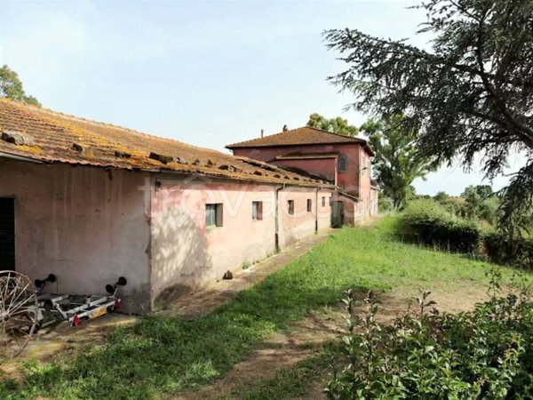 casa indipendente in vendita ad Ardea in zona Montagnano