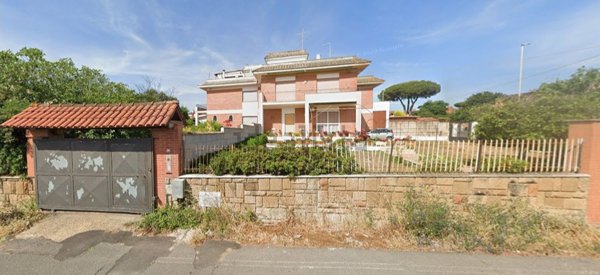 casa indipendente in vendita ad Ardea in zona Marina di Ardea