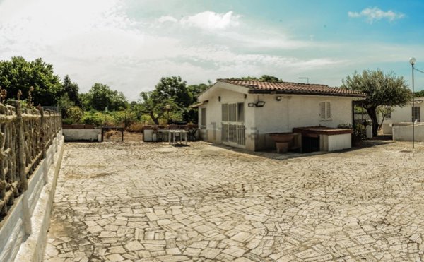 appartamento in vendita ad Ardea in zona Banditella