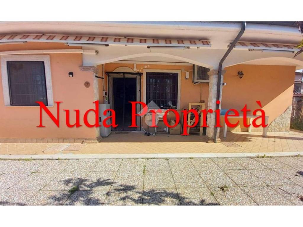 casa indipendente in vendita ad Ardea in zona Nuova Florida