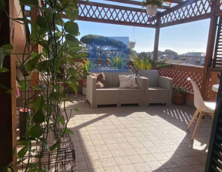 appartamento in vendita ad Ardea in zona Lido dei Pini