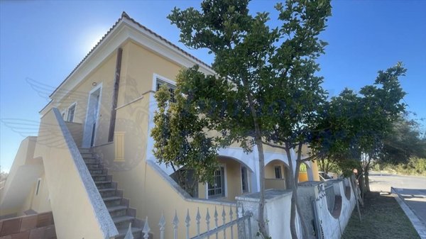 appartamento in vendita ad Ardea in zona Marina di Ardea