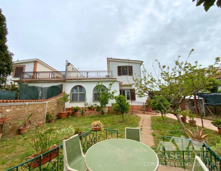 casa indipendente in vendita ad Ardea in zona Nuova Florida