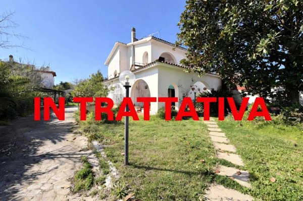 casa indipendente in vendita ad Ardea in zona Marina di Ardea