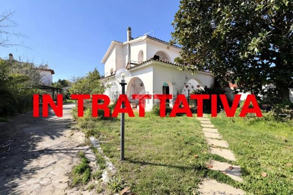 appartamento in vendita ad Ardea in zona Marina di Ardea