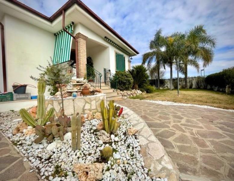 casa indipendente in vendita ad Ardea in zona Nuova Florida