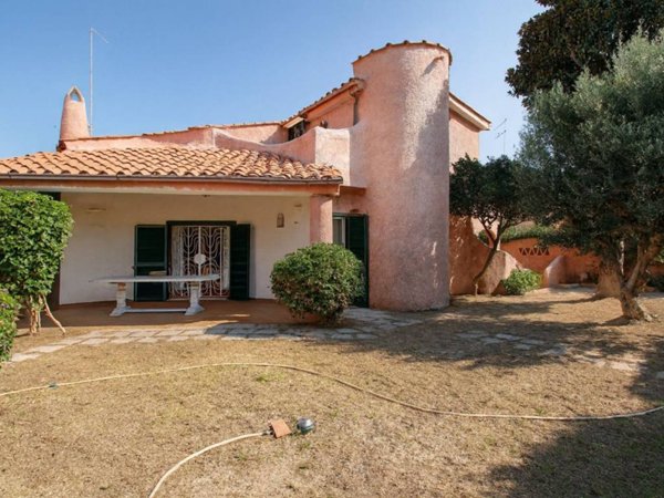 casa indipendente in vendita ad Ardea in zona Colle Romito