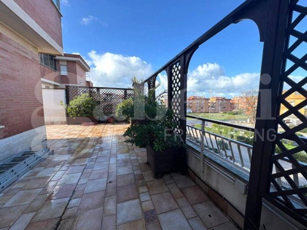 appartamento in vendita ad Ardea in zona Marina di Ardea