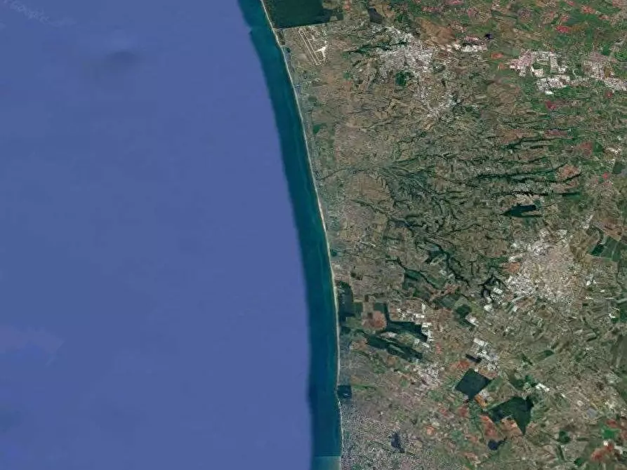 negozio in vendita ad Ardea in zona Lido dei Pini